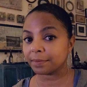 Meet your Posher, April